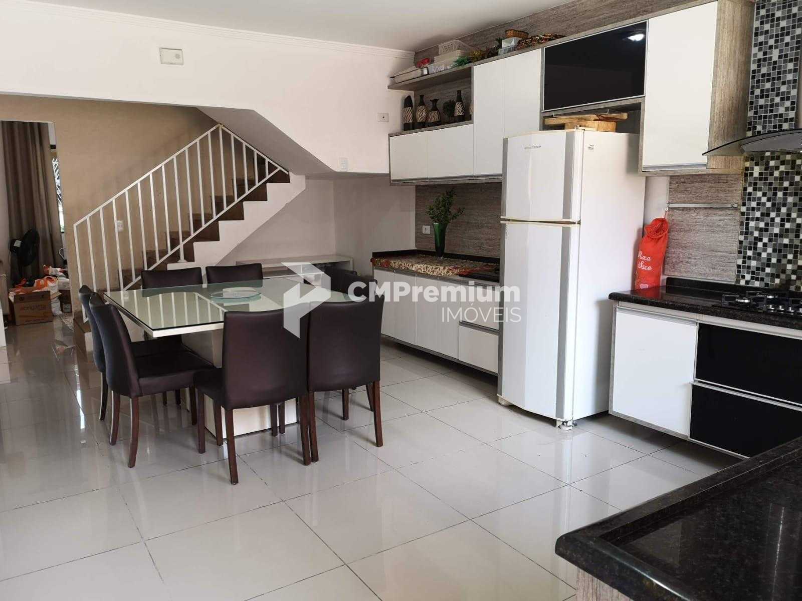 Sobrado com 210m , 3 quartos e suíte no Diadema  Espaço, confo...