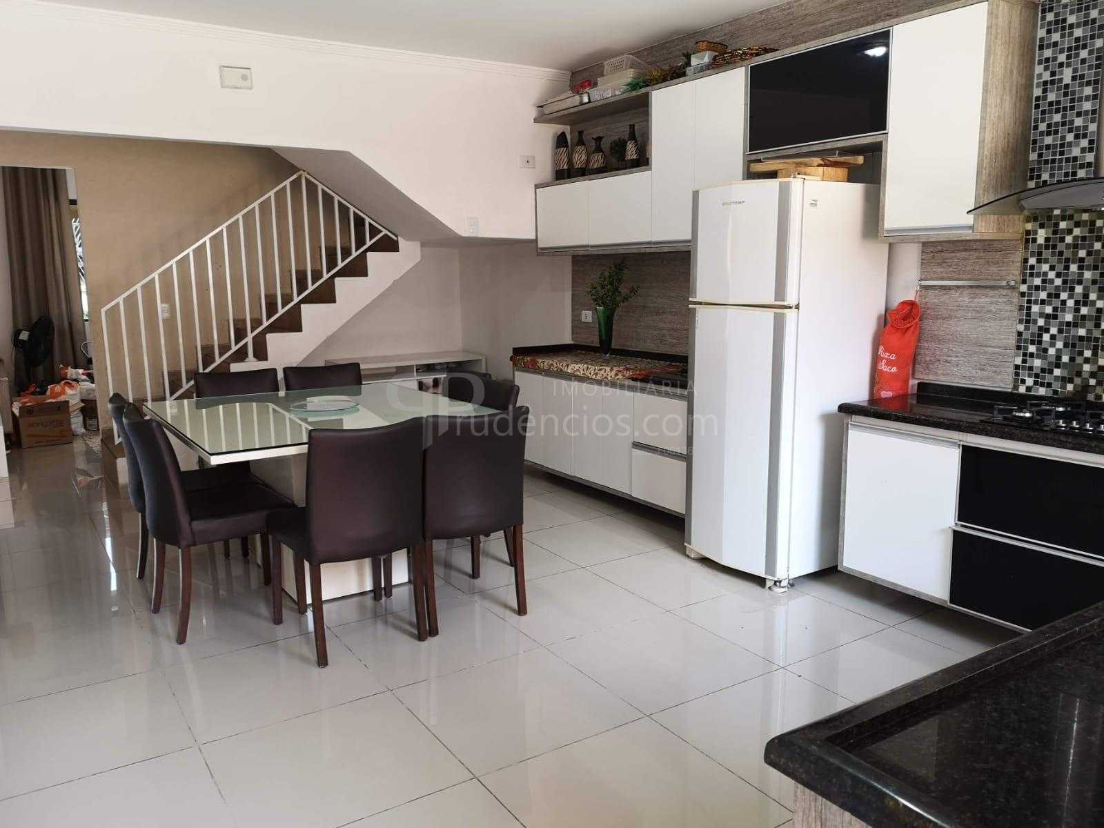 Sobrado com 210m , 3 quartos e suíte no Diadema  Espaço, confo...