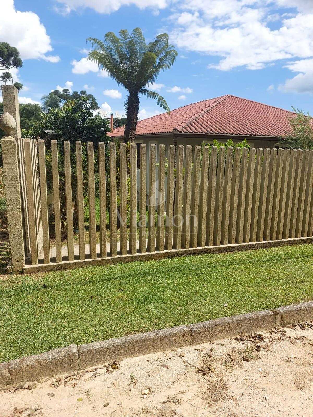 Viva no Paraíso do Tanguá, Casa Espaçosa com Jardim e Gourmet