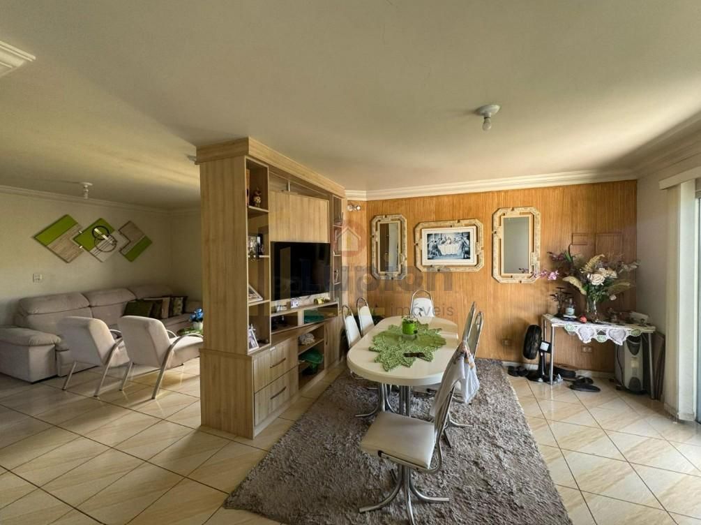 Sobrado Mobiliado com Suíte Master, Edícula e Área Gourmet no ...