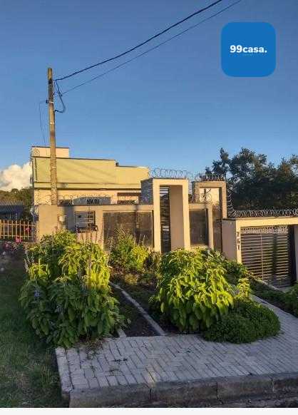 Oportunidade Única  Imóvel Espaçoso à Venda em Piraquara  180m...