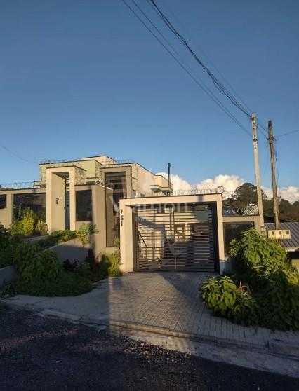 Oportunidade Única  Imóvel Espaçoso à Venda em Piraquara  180m...