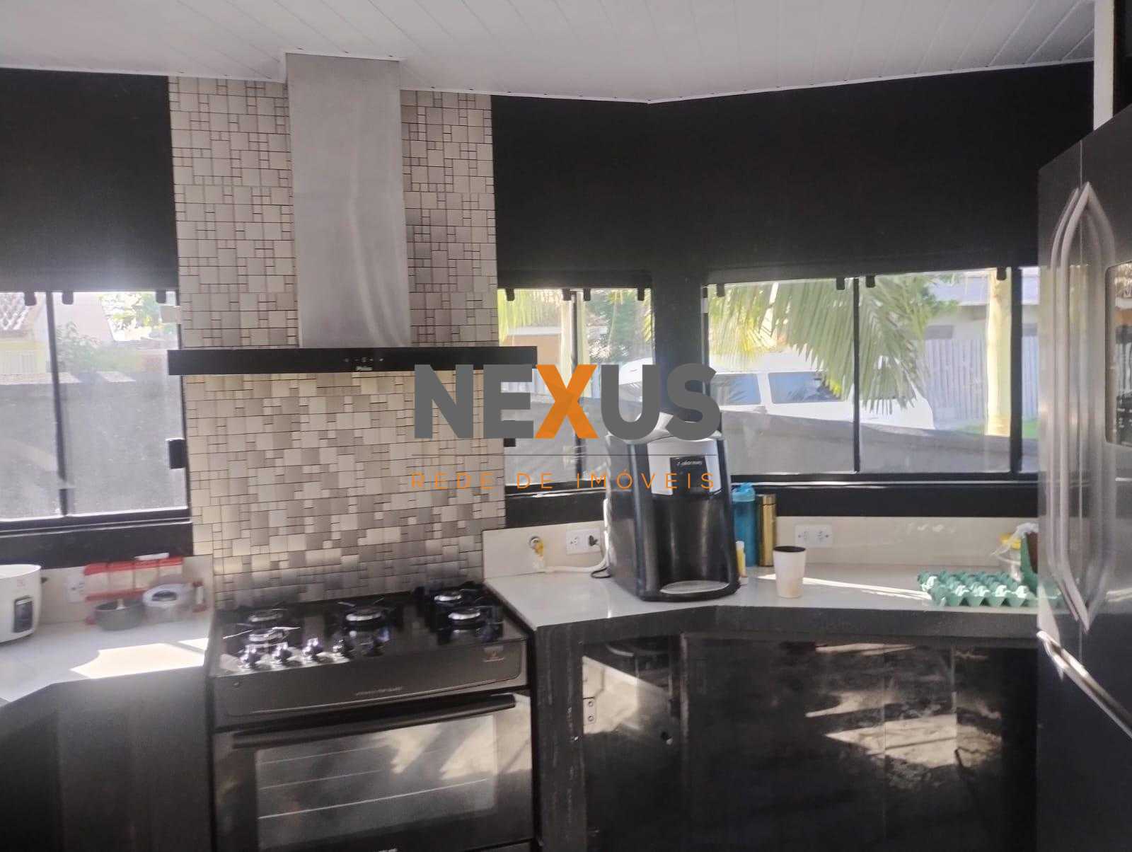 Casa de Esquina em Canoas, 3 Quartos, Piscina, Cinema e Automa...