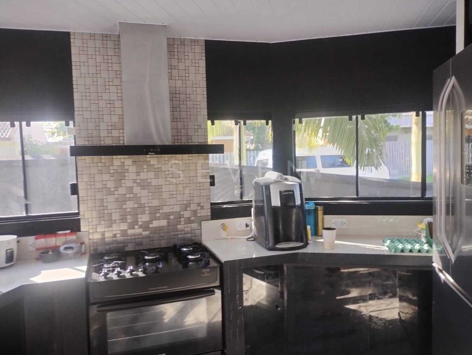 Casa de Esquina em Canoas, 3 Quartos, Piscina, Cinema e Automa...