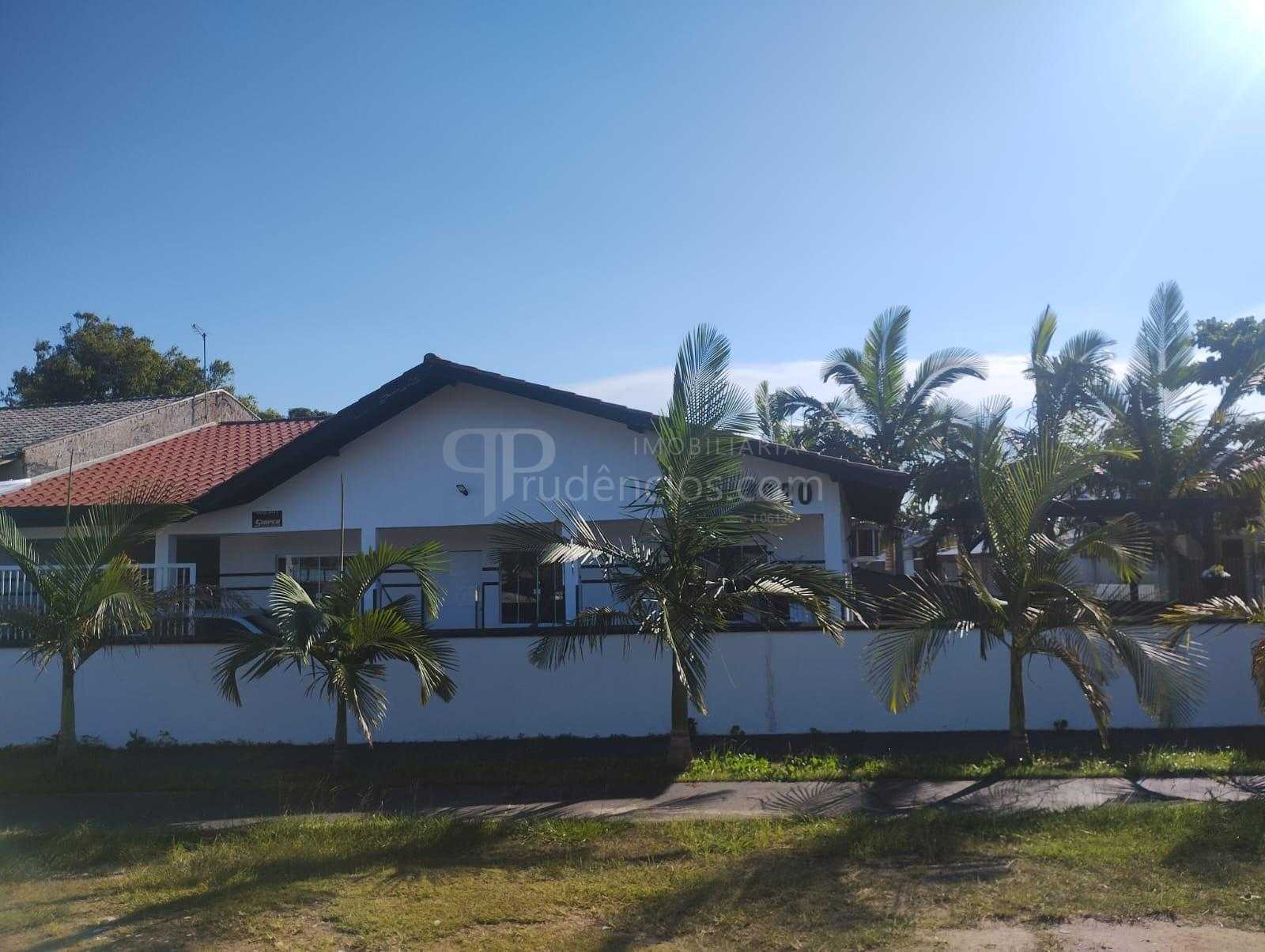 Casa de Esquina em Canoas, 3 Quartos, Piscina, Cinema e Automa...