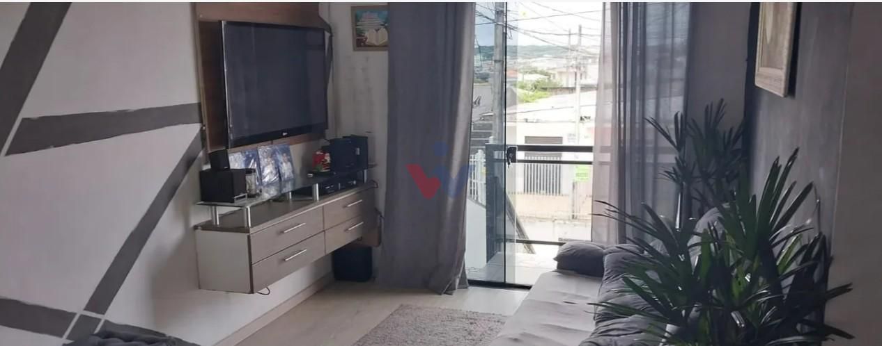 Excelente Sobrado à Venda com Duas Casas Independentes  Ótima ...