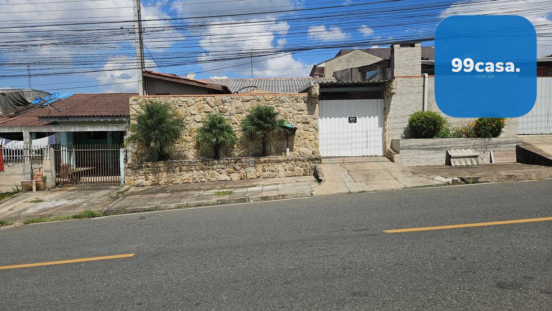 Casa com 3 dormitórios, quiosque com churrasqueira e móveis pl...