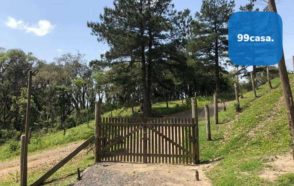 Chácara dos Sonhos no Campo  Casa em Madeira, Piscinas de Peix...