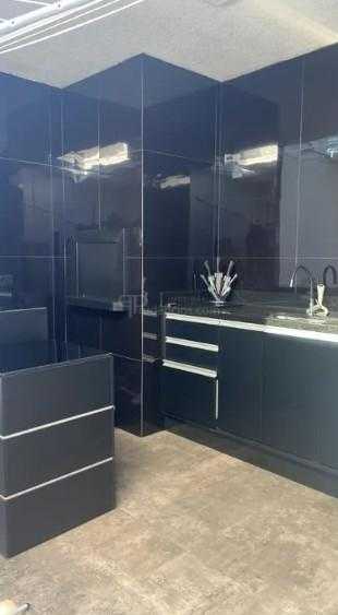 Sobrado Mobiliado Como Novo, Cobertura de Vidro e Churrasqueira