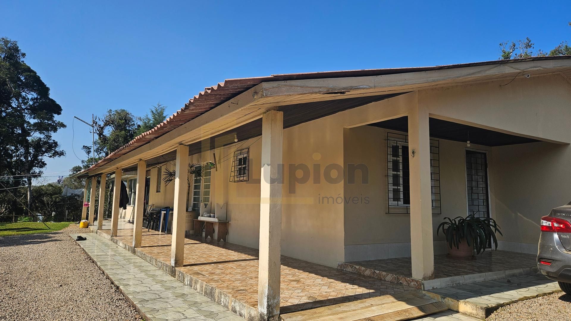 Linda Chácara 24.870 m  à Venda em São José dos Pinhais  Pisci...