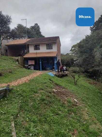 Casa aconchegante de 2 quartos em região tranquila com varanda...