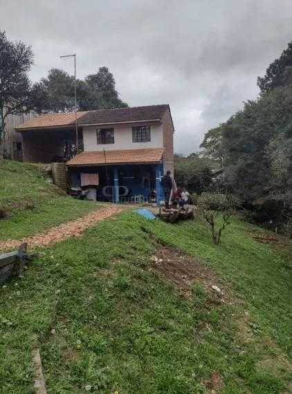 Casa aconchegante de 2 quartos em região tranquila com varanda...