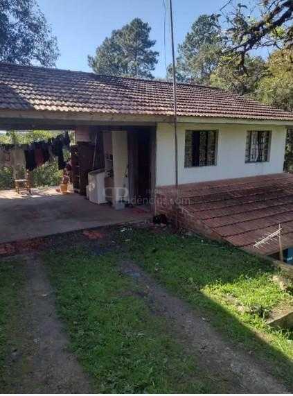 Casa aconchegante de 2 quartos em região tranquila com varanda...