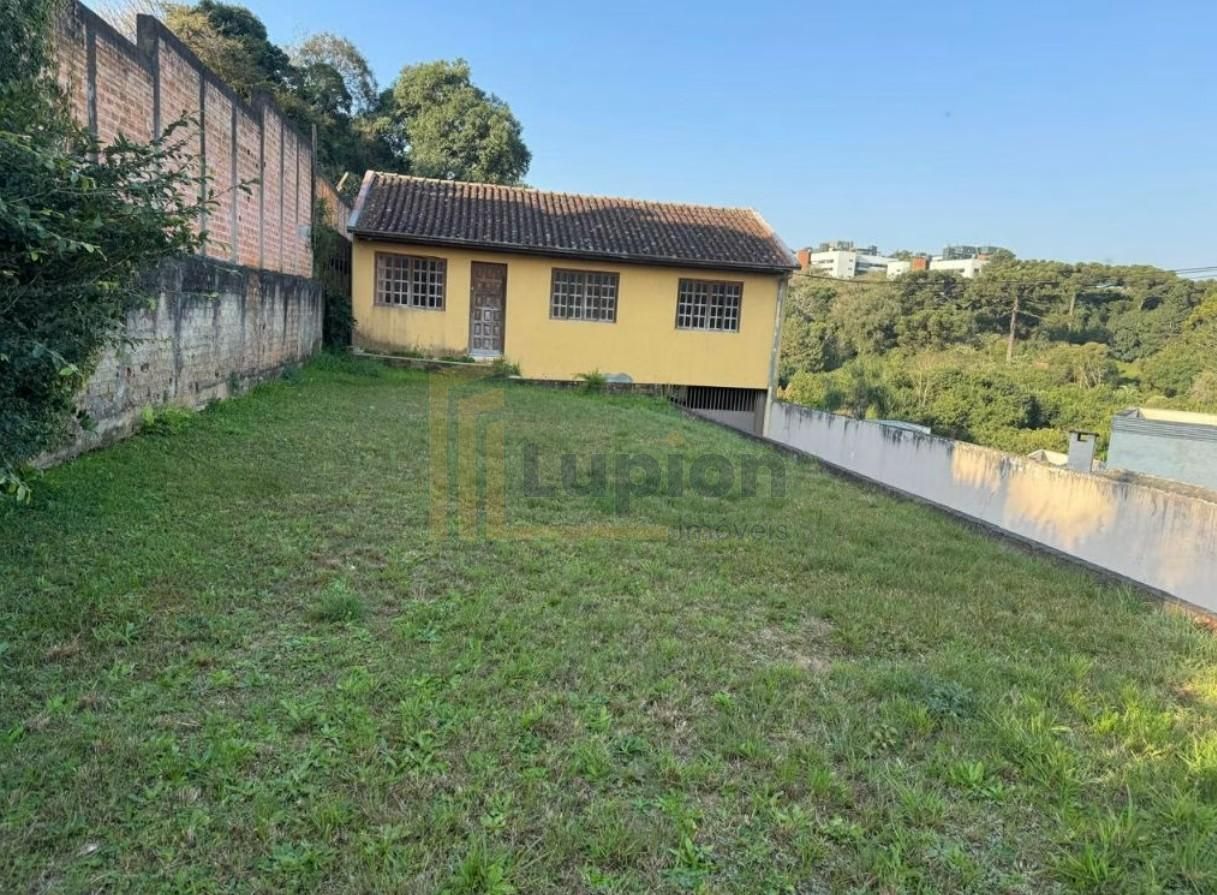 Terreno com Casa no Abranches  3 Quartos, Vista Privilegiada e...