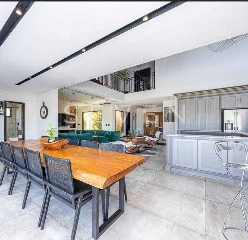 Residência de Luxo com 4 Suítes, Lazer Completo e Tecnologia d...