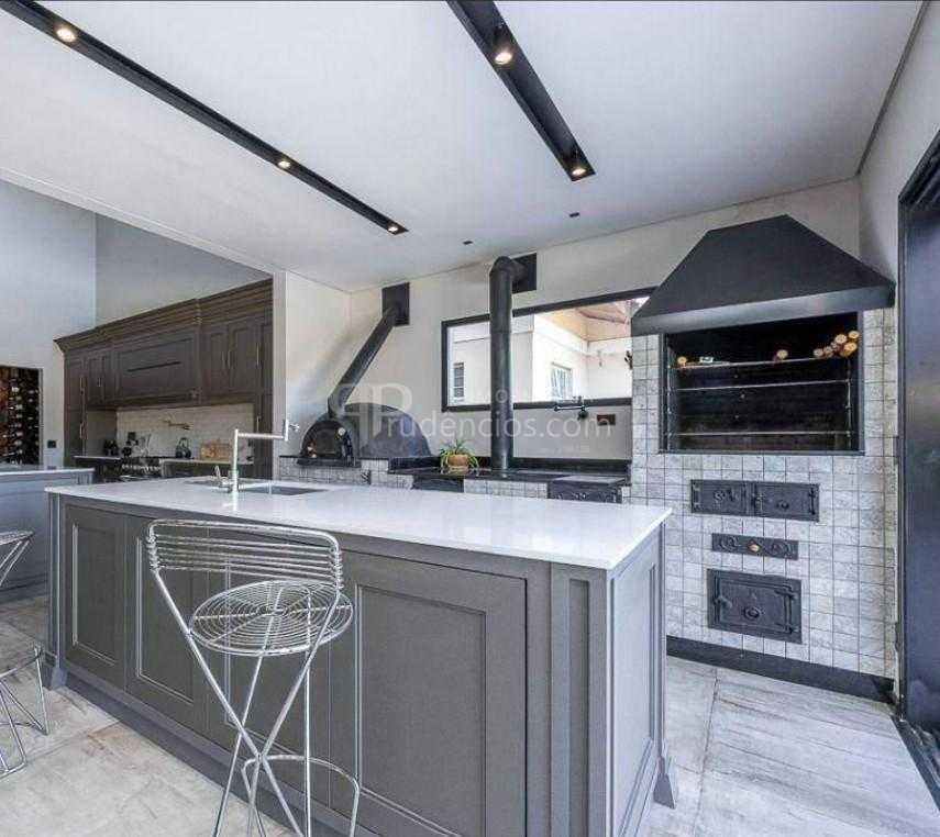 Residência de Luxo com 4 Suítes, Lazer Completo e Tecnologia d...