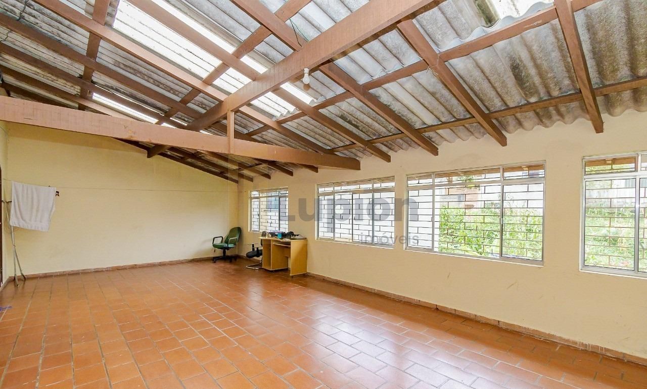 Casa à venda em amplo terreno de 570 m   grande potencial de r...