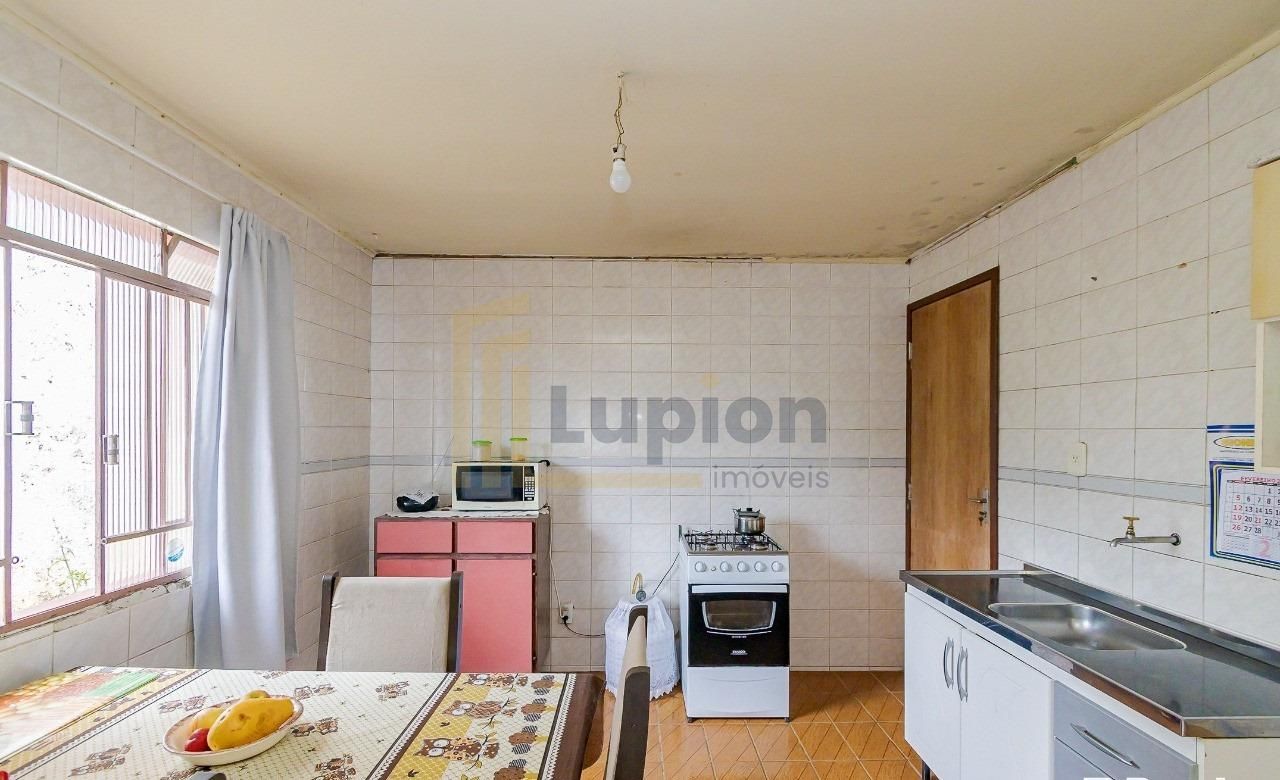 Casa à venda em amplo terreno de 570 m   grande potencial de r...