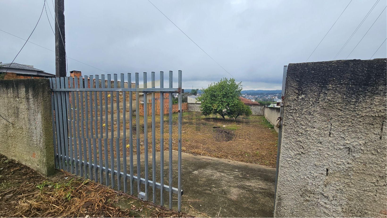 Terreno na Lapa com 412,5m , leve declive e vista privilegiada...