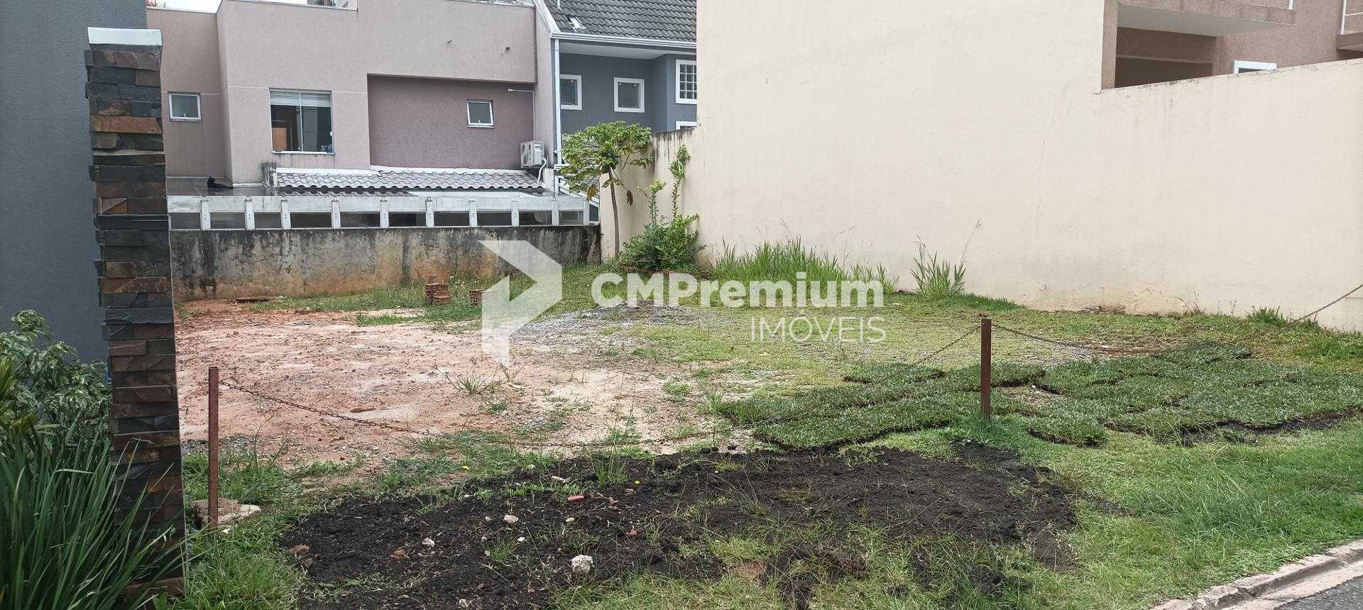 indo Terreno em Condomínio Fechado no Bairro Cachoeira  Segura...