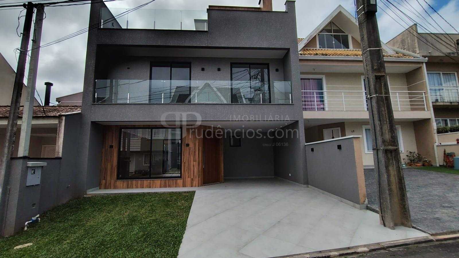 Lindo Sobrado 3 Dormitórios no Bairro Cachoeira  Barreirinha, ...