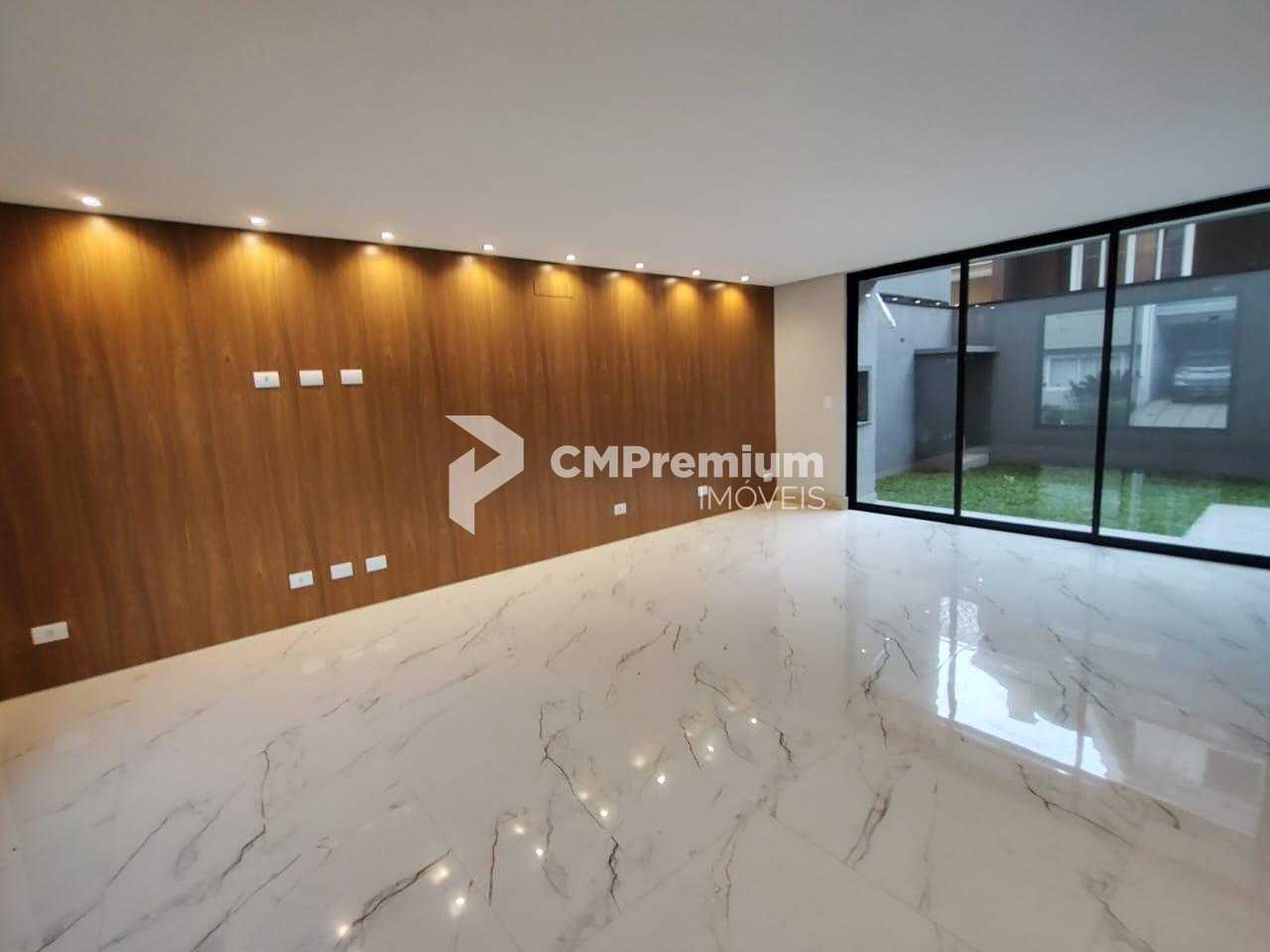 Lindo Sobrado 3 Dormitórios no Bairro Cachoeira  Barreirinha, ...