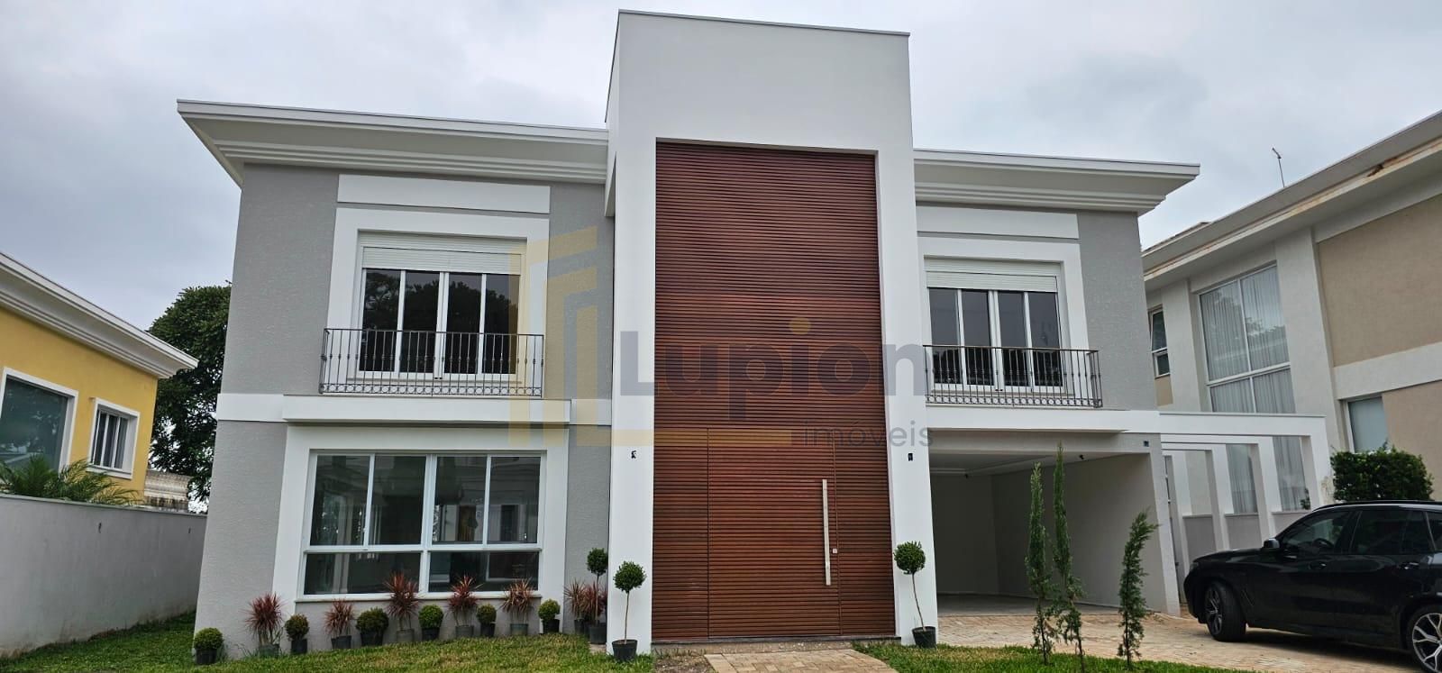 Lomas de Navarra  Mansão Luxuosa com 4 Suítes, Piscina e Conex...