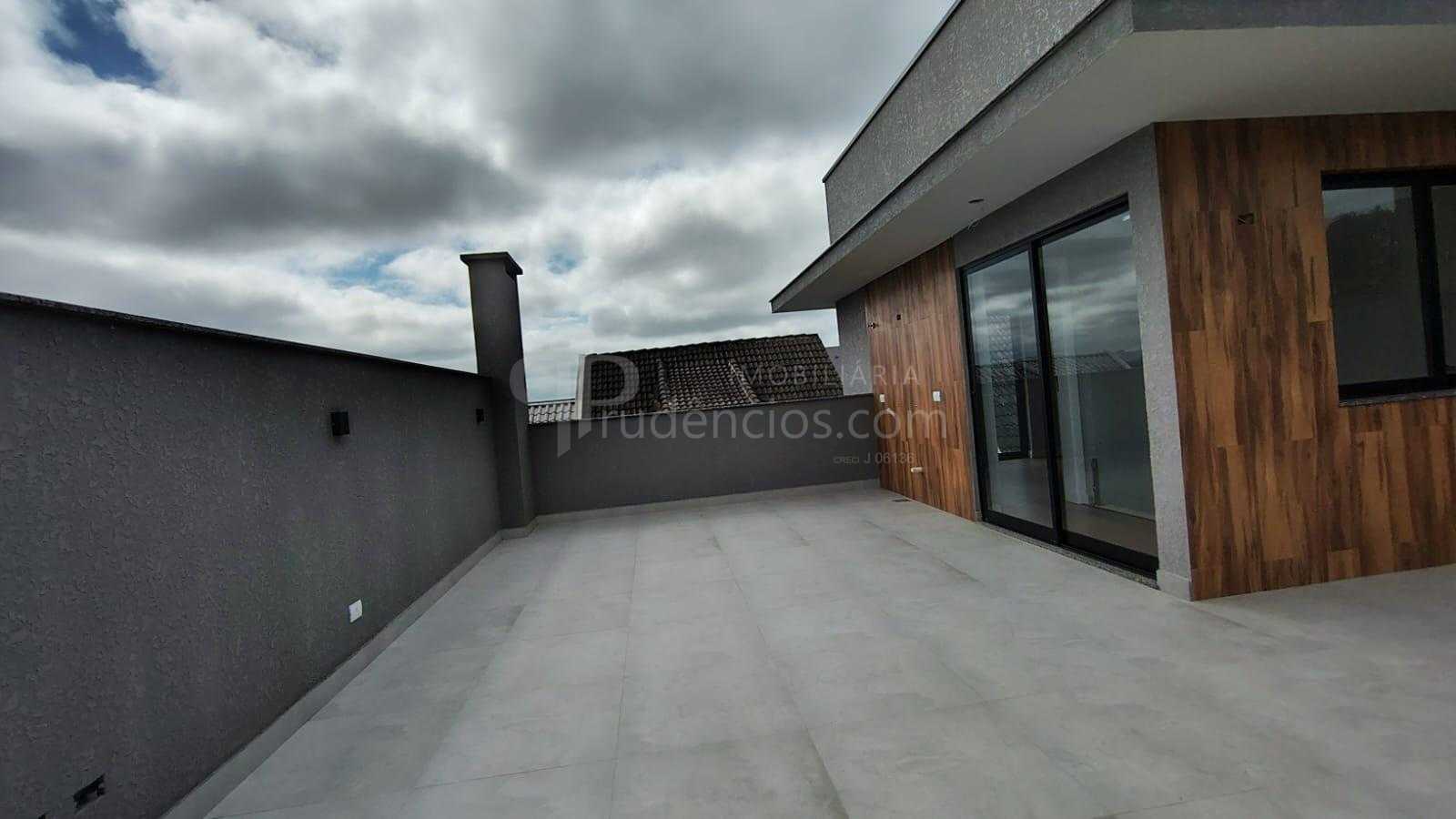 Lindo Sobrado Moderno com 3 Dormitórios e Terraço no Bairro Ca...