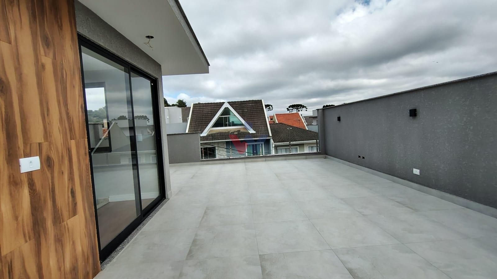 Lindo Sobrado Moderno com 3 Dormitórios e Terraço no Bairro Ca...