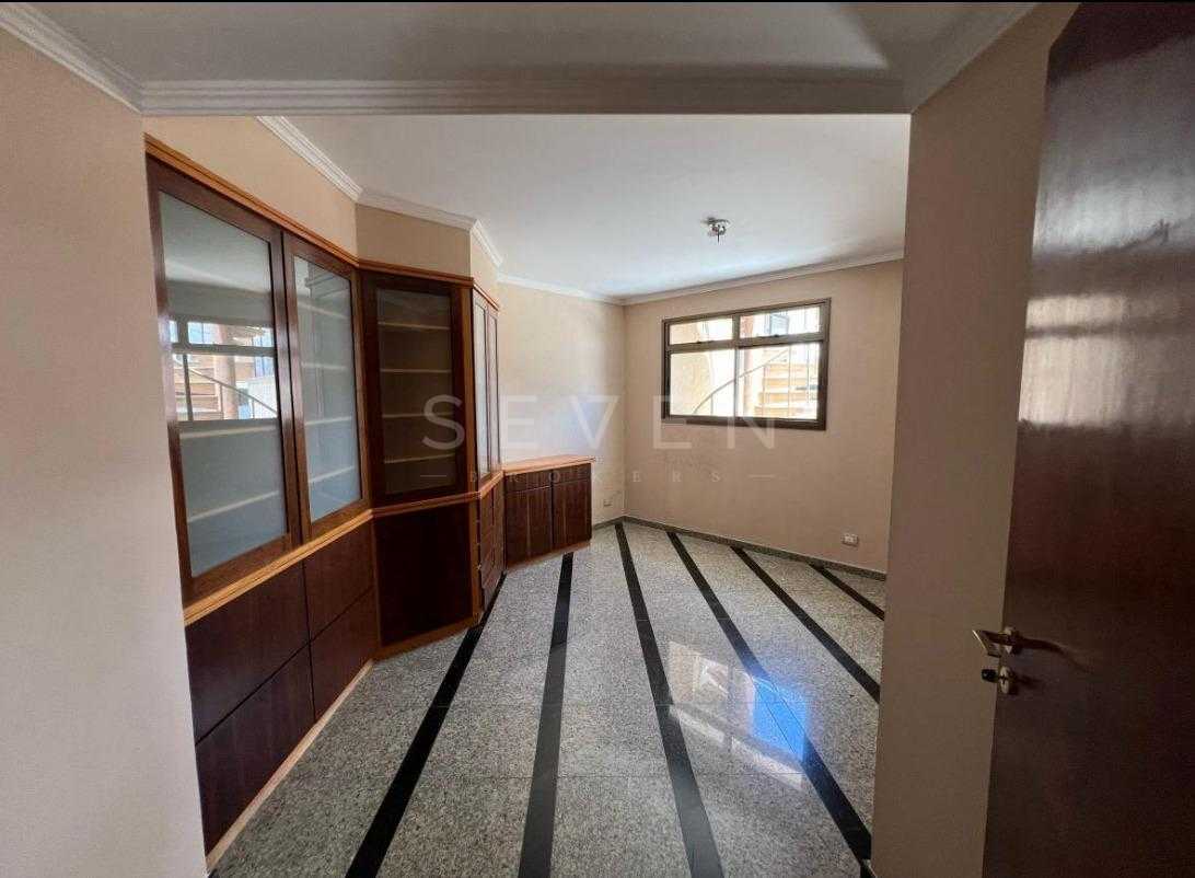 Cobertura Exclusiva no Juvevê com Elevador Privativo e Vista P...