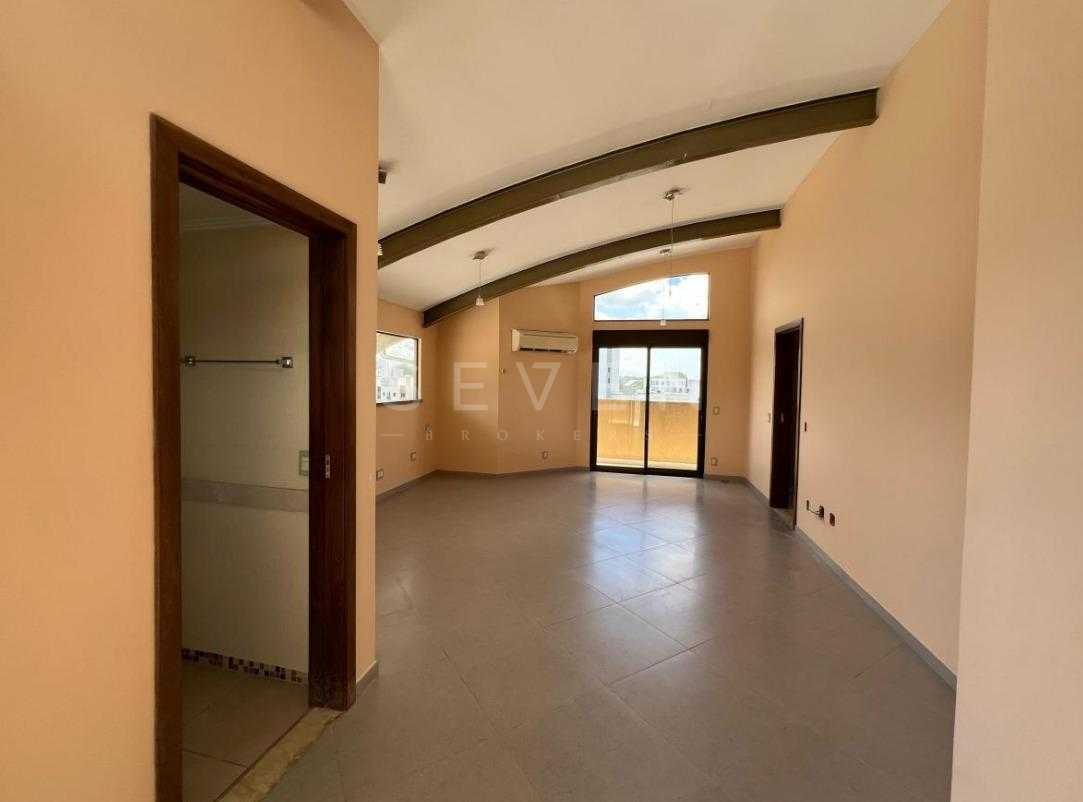 Cobertura Exclusiva no Juvevê com Elevador Privativo e Vista P...