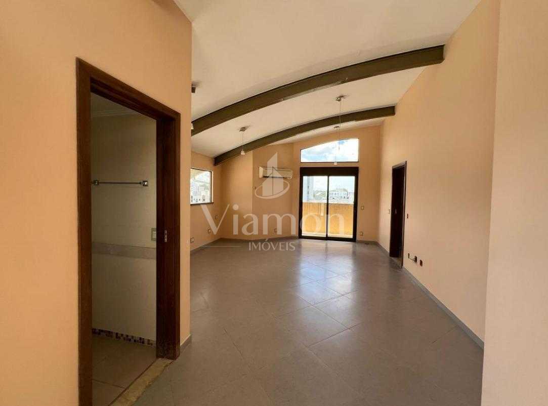 Cobertura Exclusiva no Juvevê com Elevador Privativo e Vista P...