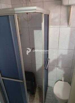 Excelente Oportunidade no Novo Mundo  Terreno com 3 Casas e Po...