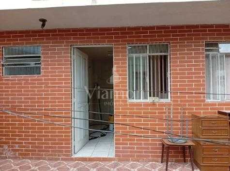 Excelente Oportunidade no Novo Mundo  Terreno com 3 Casas e Po...