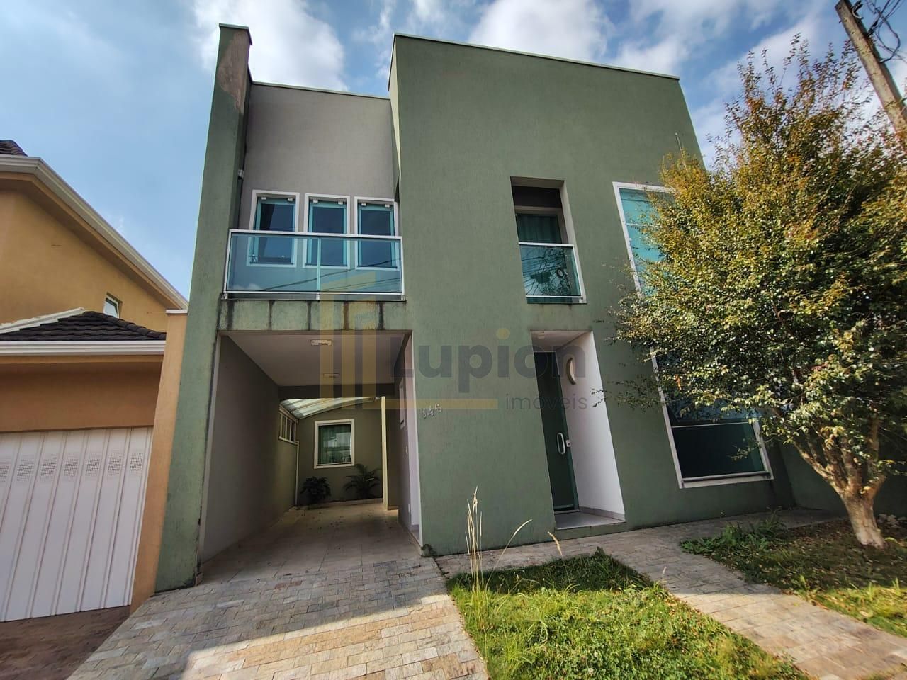 Sobrado Três Quartos Em Condomínio Fechado  No Bairro Cachoeir...