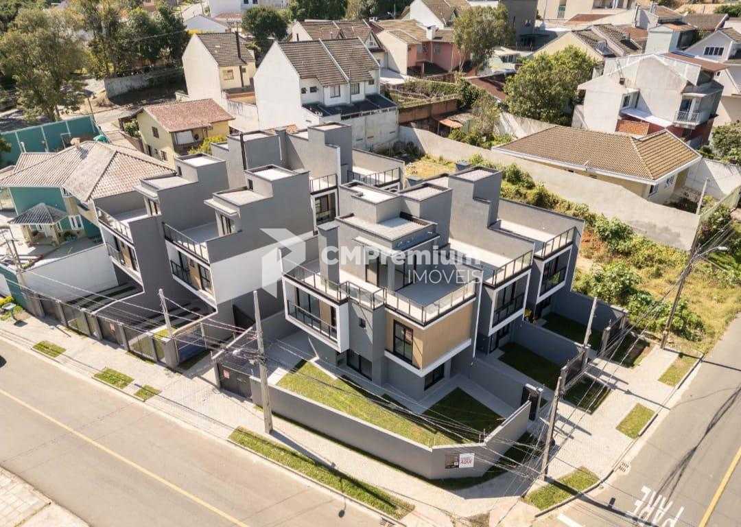 Lindo Sobrado Três Quartos Em Condomínio No Bairro Pilarzinho,...