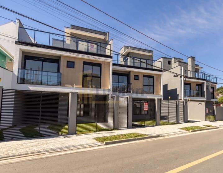 Lindo Sobrado Três Quartos Em Condomínio No Bairro Pilarzinho,...