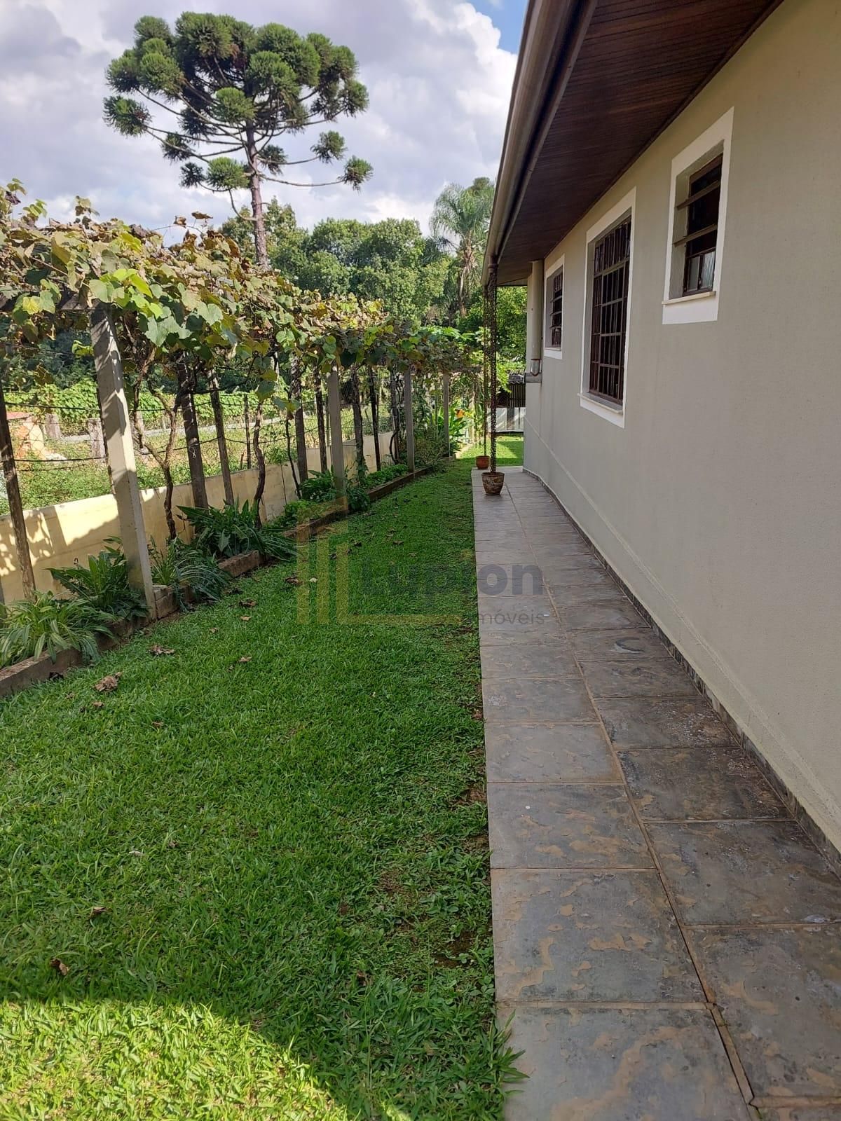 TOportunidade Única  Área de 2.700m  à Venda na Rua Marta Kleina