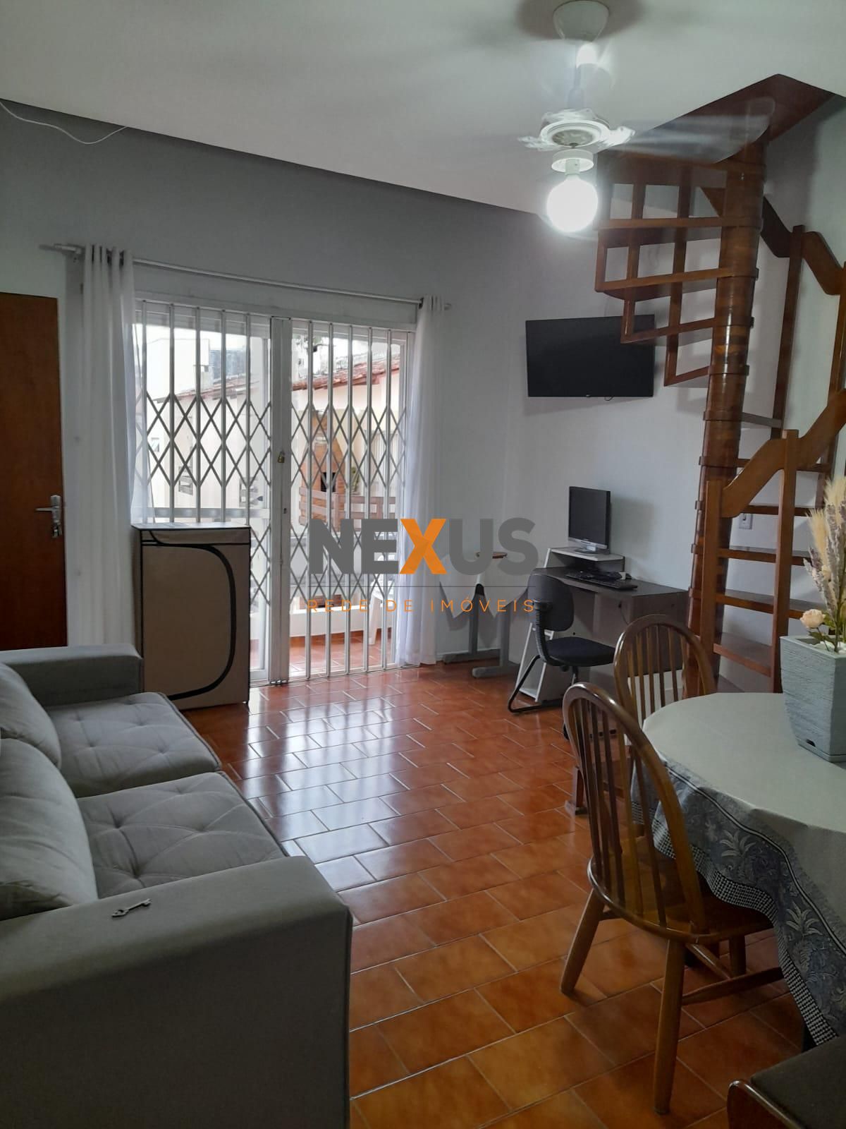 Apartamento Duplex Mobiliado em Matinhos com 3 Quartos, Churra...