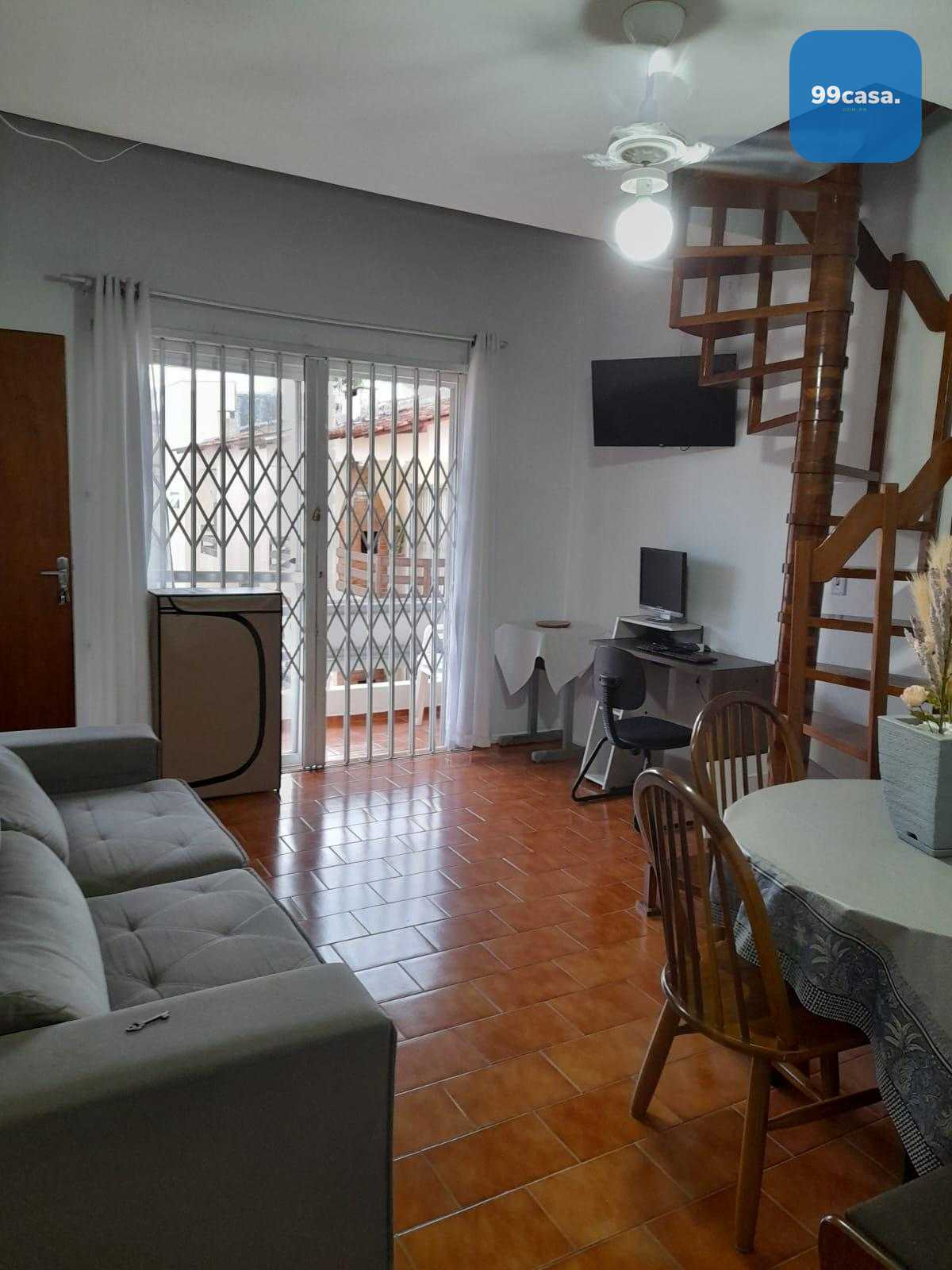 Apartamento Duplex Mobiliado em Matinhos com 3 Quartos, Churra...