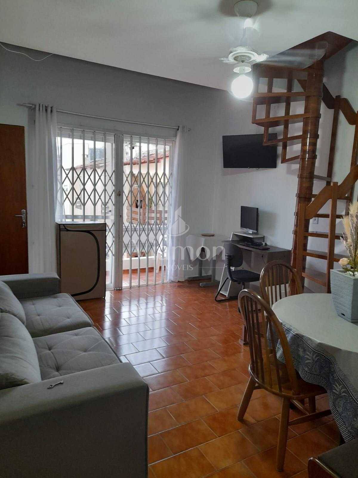 Apartamento Duplex Mobiliado em Matinhos com 3 Quartos, Churra...