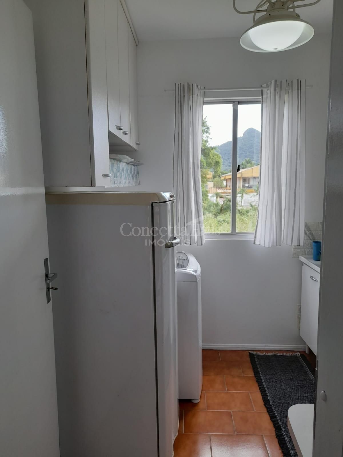Apartamento Duplex Mobiliado em Matinhos com 3 Quartos, Churra...
