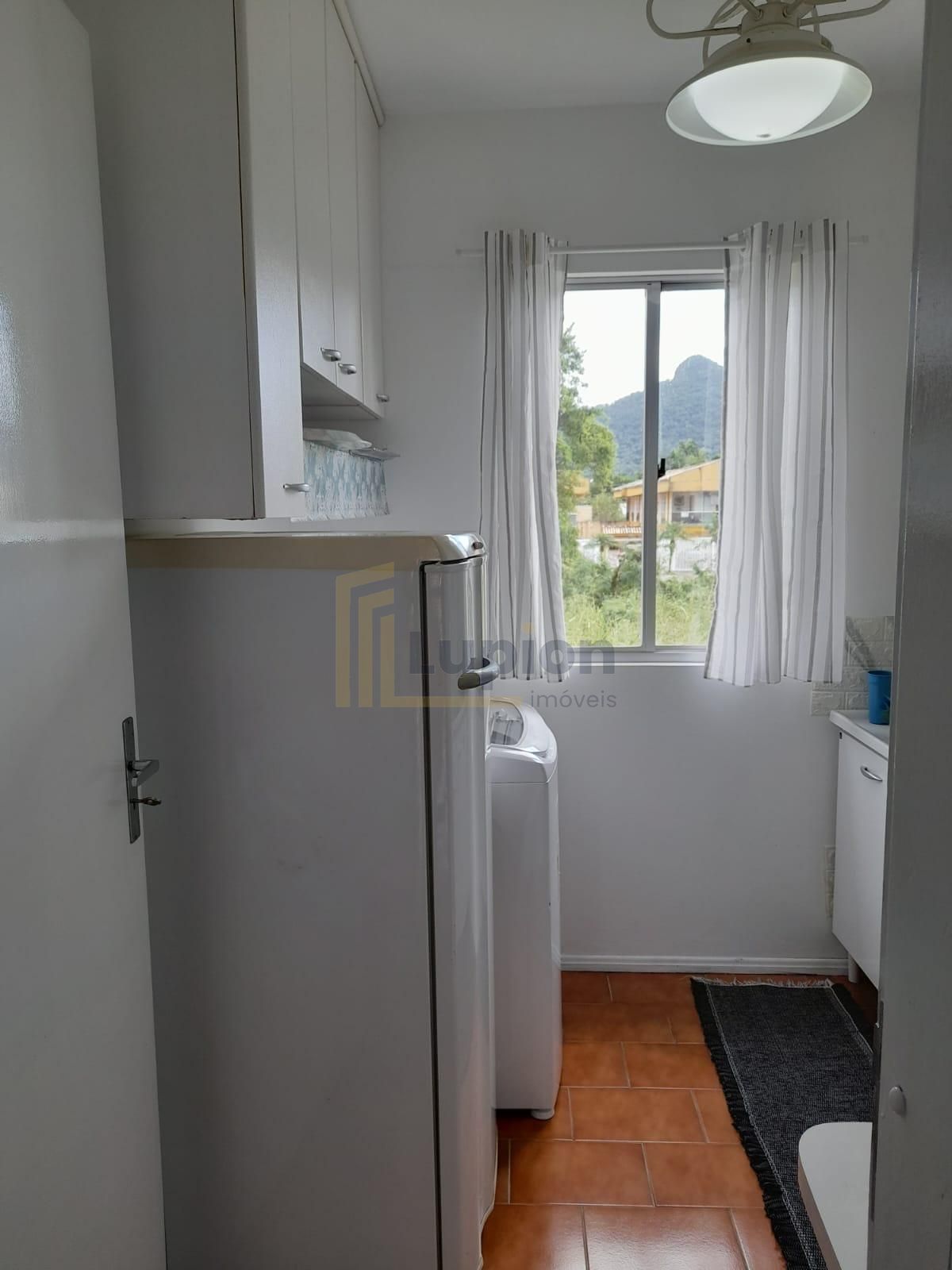 Apartamento Duplex Mobiliado em Matinhos com 3 Quartos, Churra...