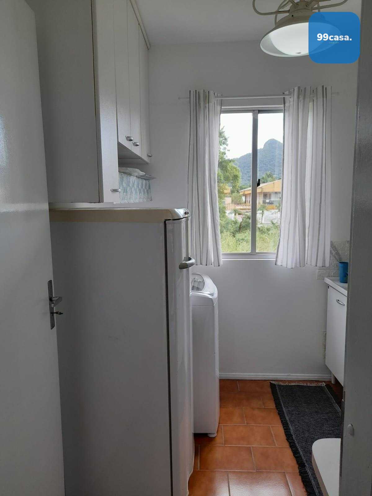 Apartamento Duplex Mobiliado em Matinhos com 3 Quartos, Churra...