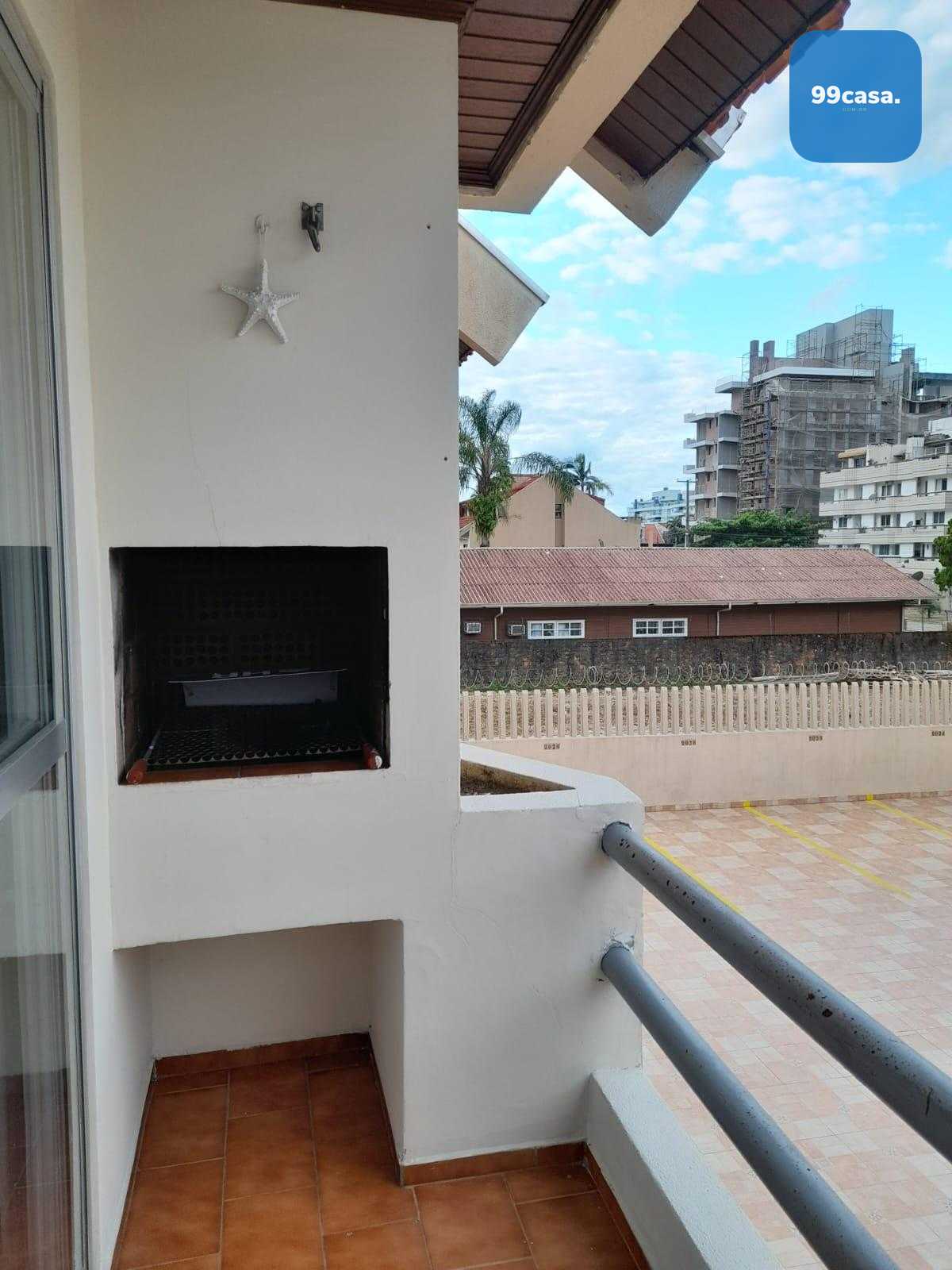 Apartamento Duplex Mobiliado em Matinhos com 3 Quartos, Churra...