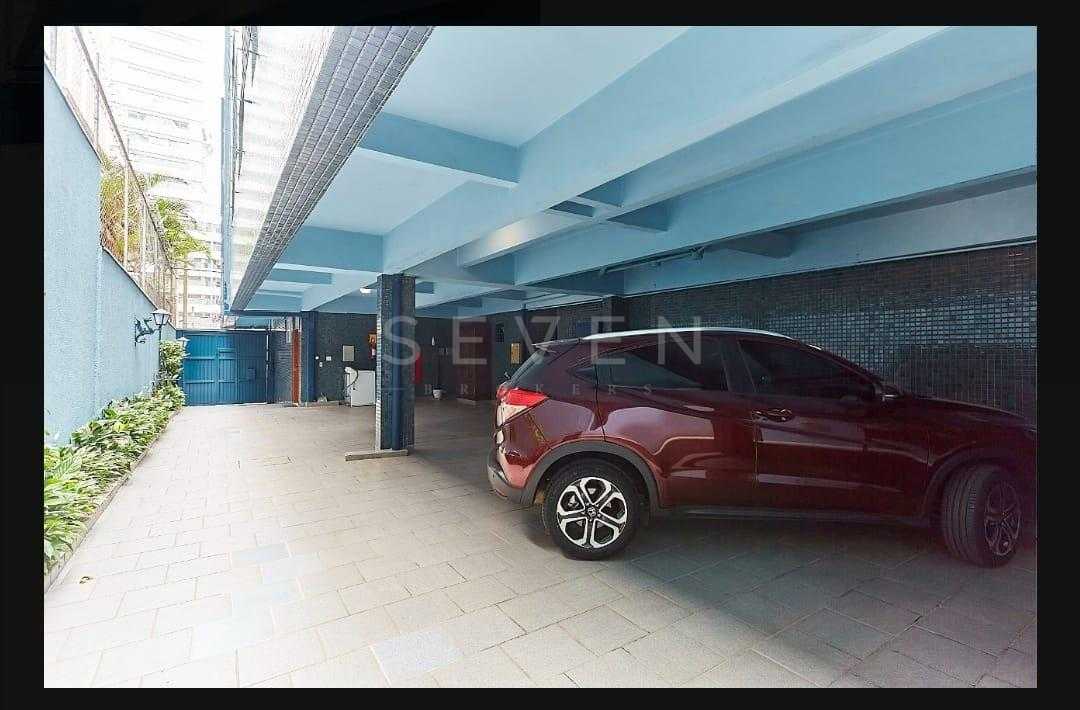 Prédio Comercial no Centro de Curitiba  Alto Fluxo e Versatili...