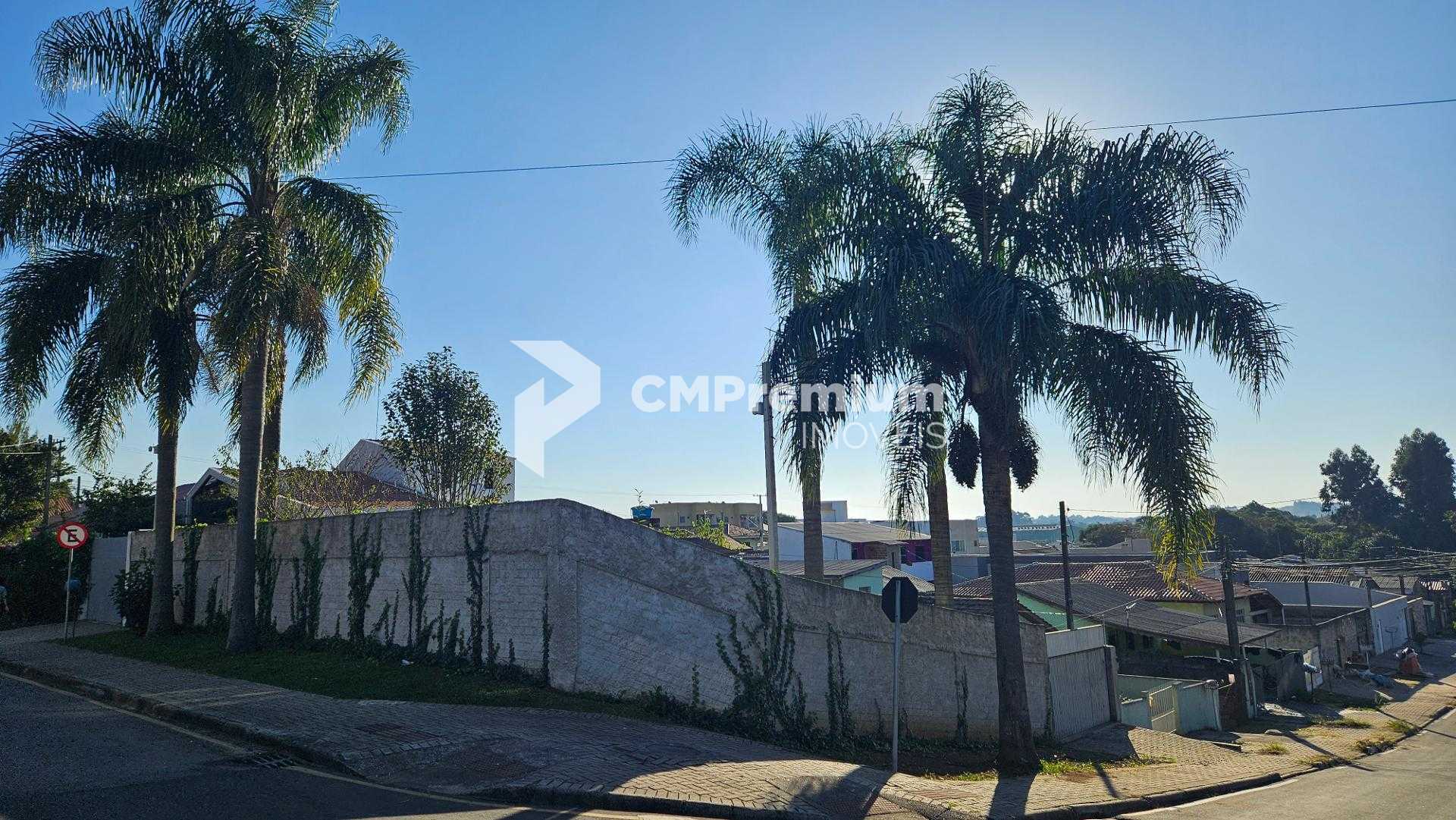 Terreno de esquina 316m  com área construída à venda em Araucá...