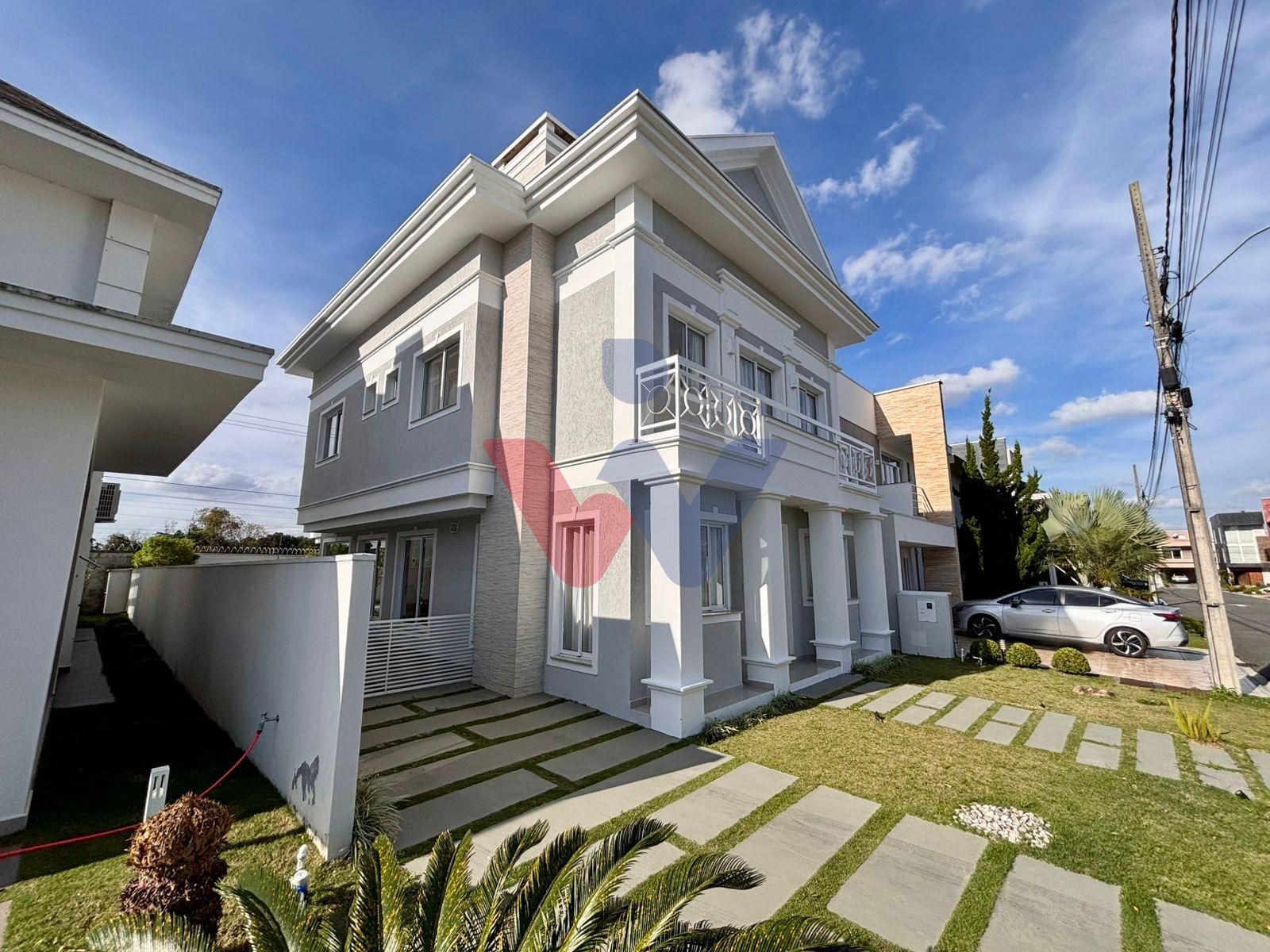 Casa de Alto Padrão à Venda em Condomínio  no Pinheirinho  Cur...