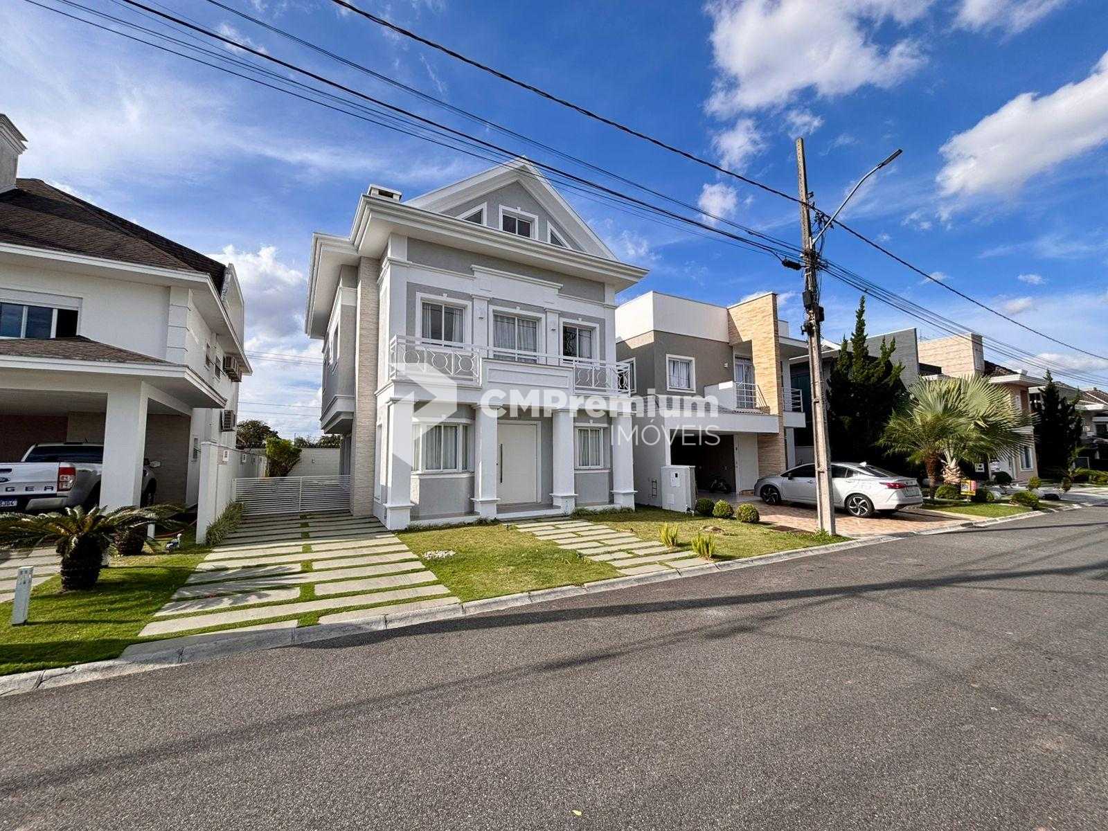 Casa de Alto Padrão à Venda em Condomínio  no Pinheirinho  Cur...