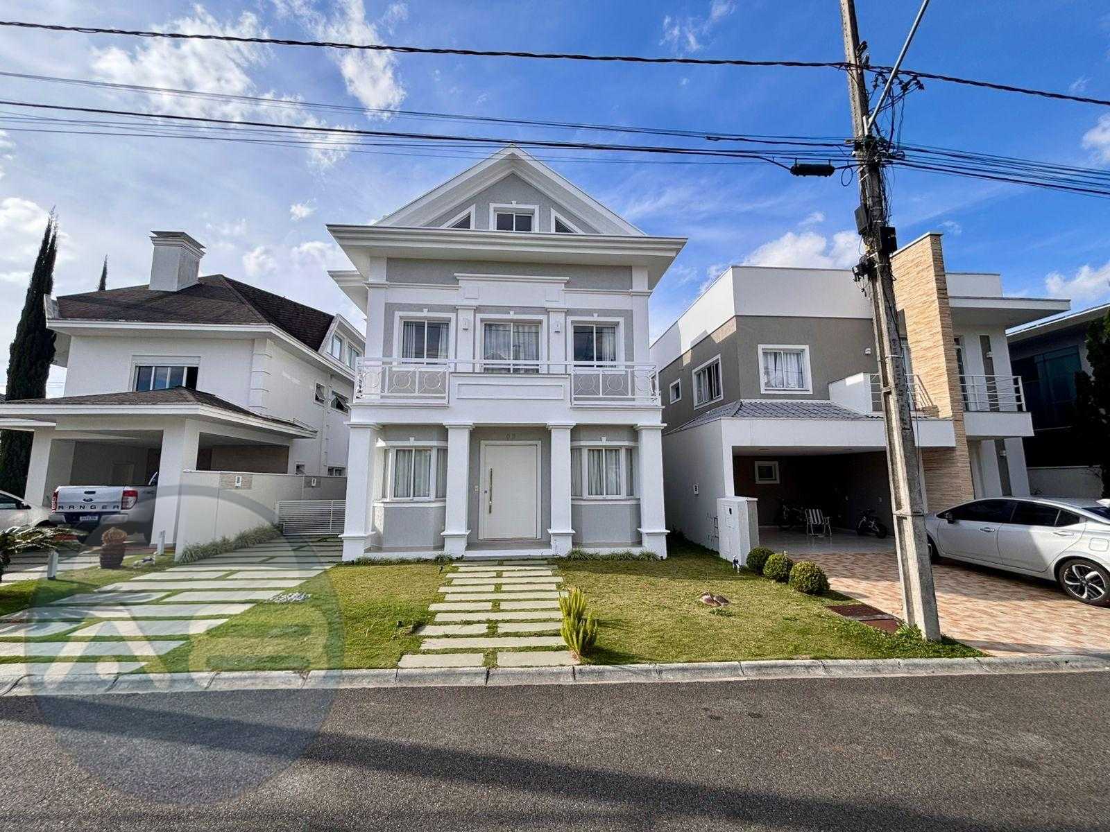 Casa de Alto Padrão à Venda em Condomínio  no Pinheirinho  Cur...